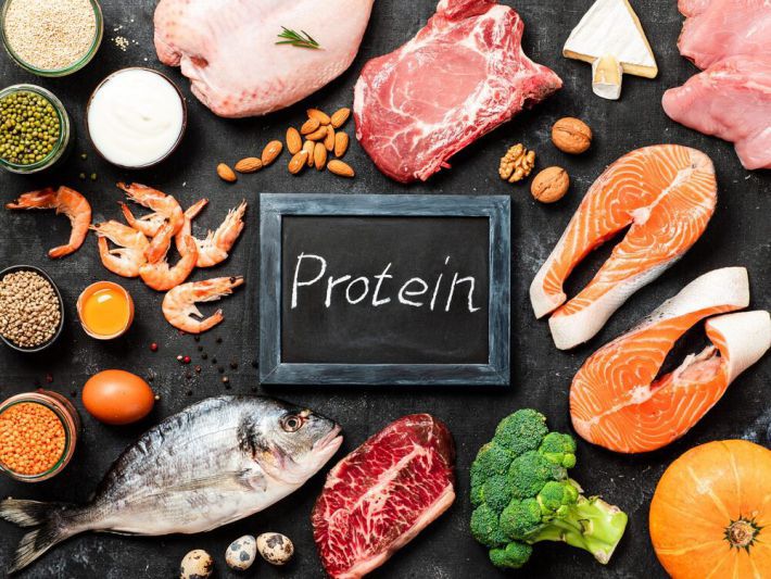 Các loại hạt giàu Protein là thực phẩm bổ sung cho chế độ ăn uống giàu chất dinh dưỡng, có thể cho trực tiếp vào bữa ăn hoặc làm món ăn nhẹ vào các khung giờ khác nhau.